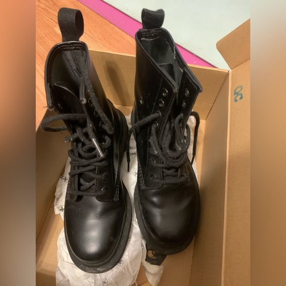 Black Dr.Marten with a box - Picture 1 of 2